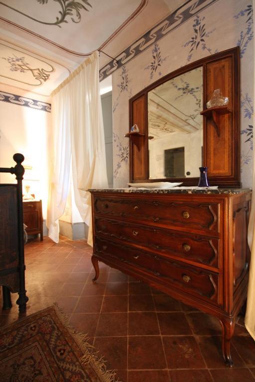 Bed and Breakfast Relais San Desiderio Каллиано Номер фото