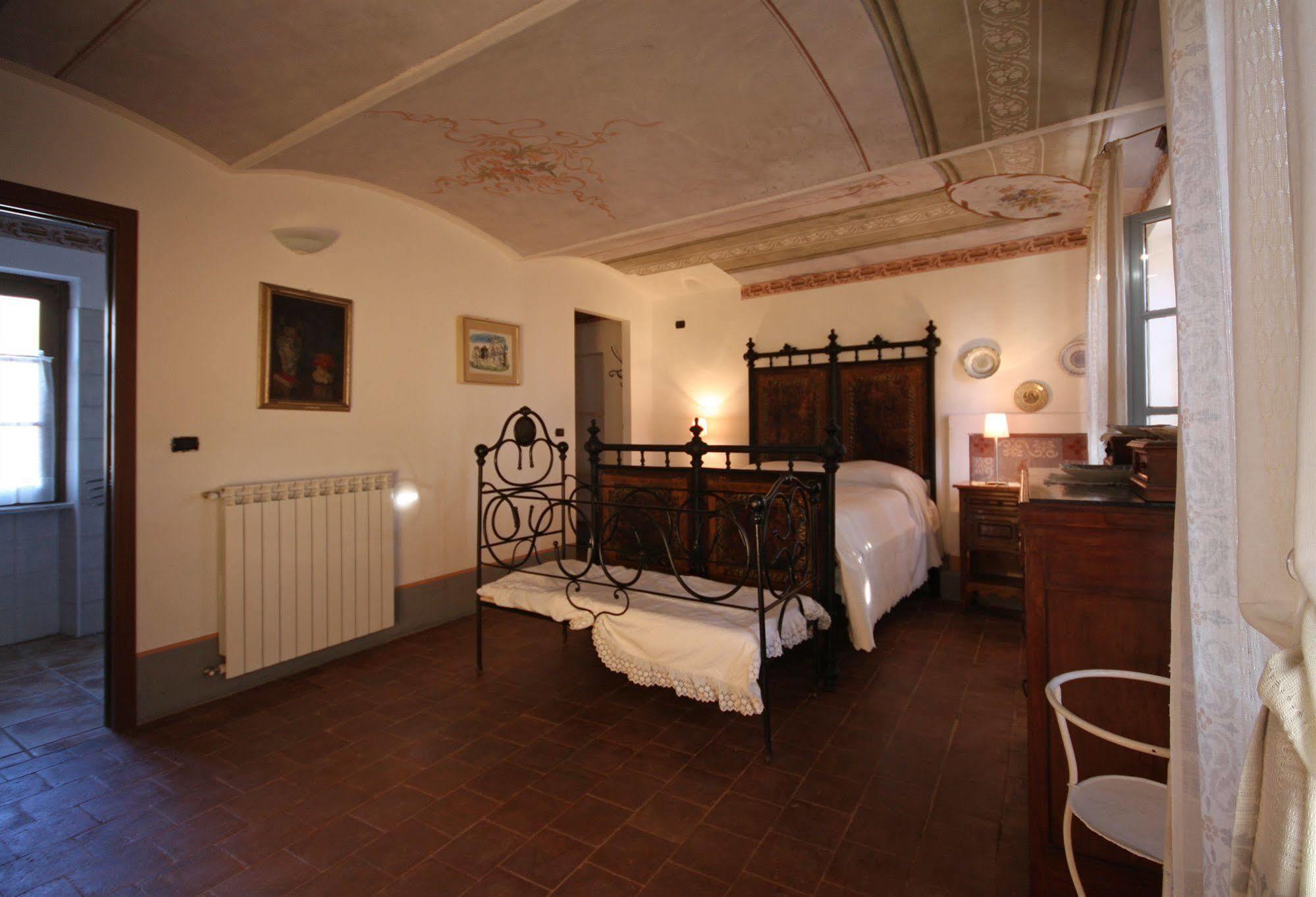 Bed and Breakfast Relais San Desiderio Каллиано Экстерьер фото
